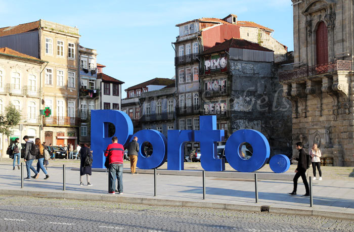 Backpacking Travel Photos of Porto, Portugal